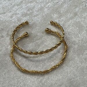 Elegant Gold-Tone Bangle Set